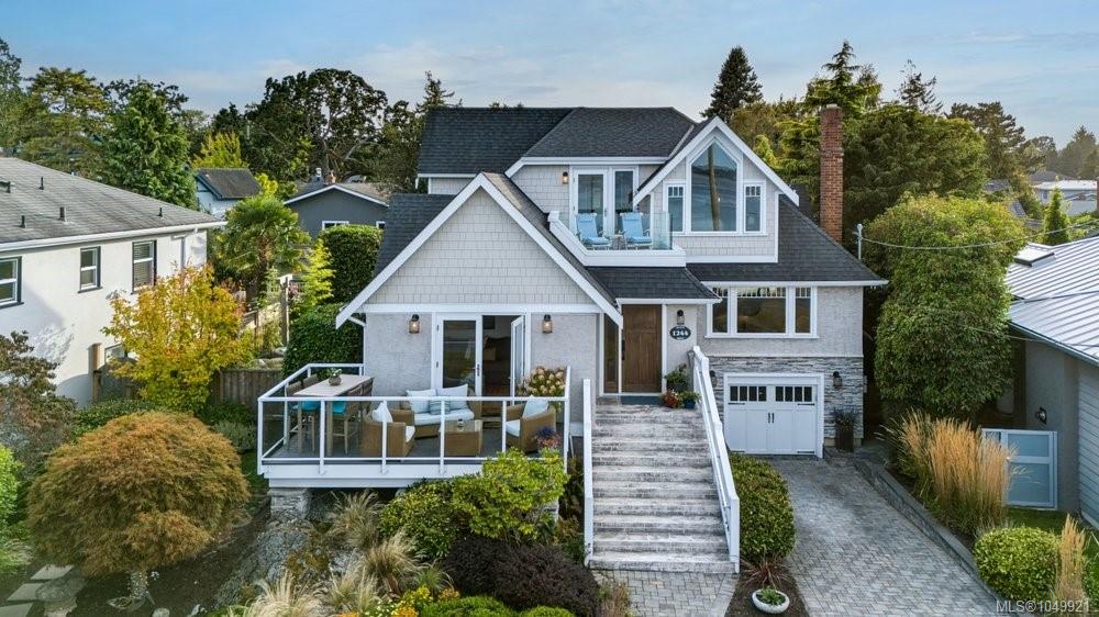 1244 Beach Dr — listing photo 4 of 85