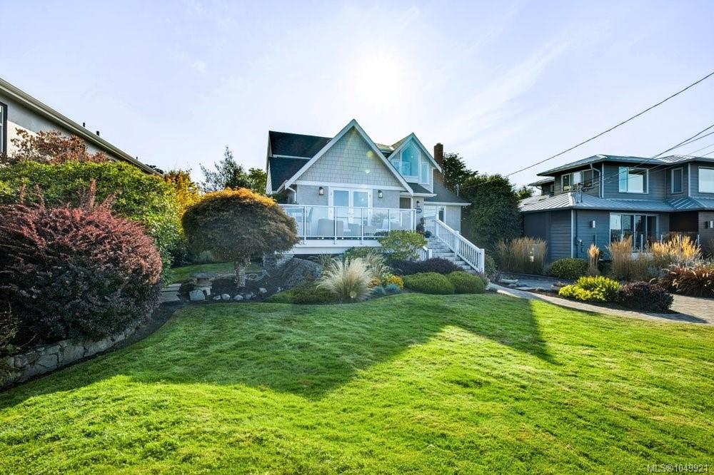 1244 Beach Dr — listing photo 6 of 85
