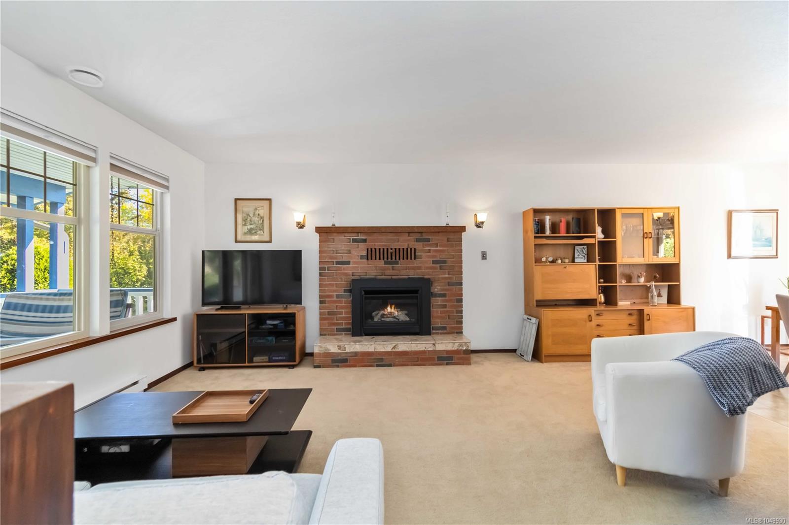 711 Miller Ave — listing photo 6 of 47
