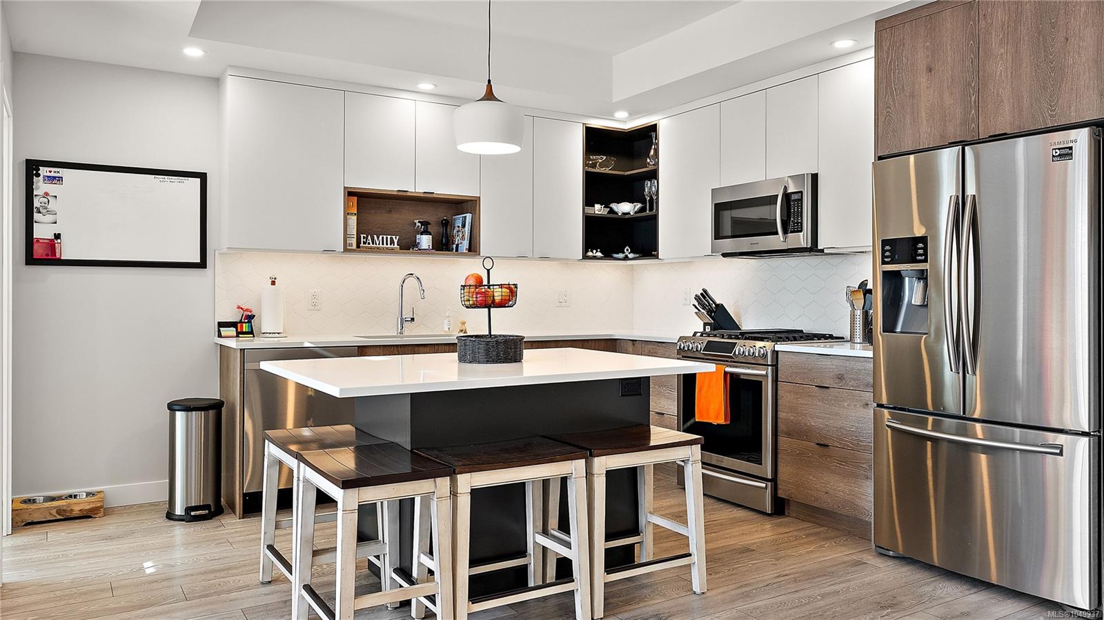 408-950 Whirlaway Cres — listing photo 13 of 39