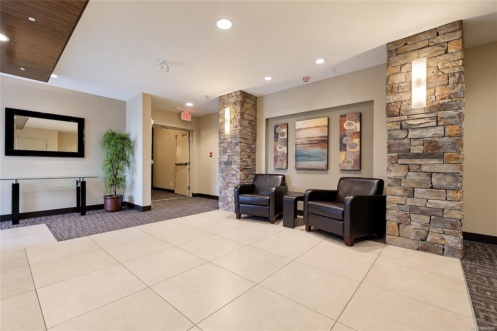 406-623 Treanor Ave — listing photo 4 of 34