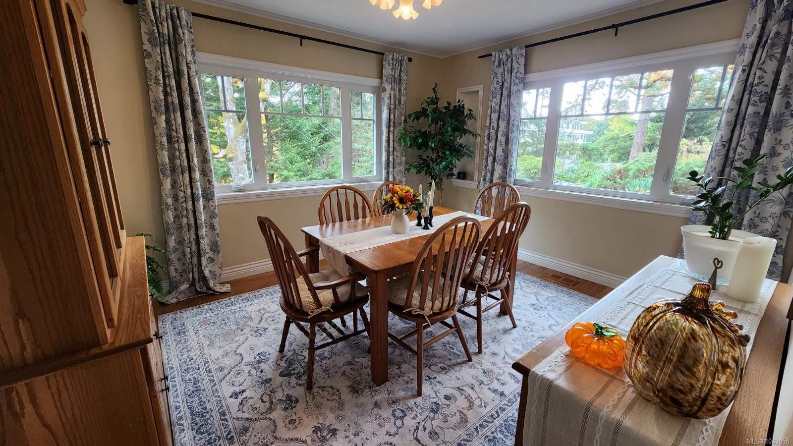 180 Island Hwy — listing photo 9 of 26