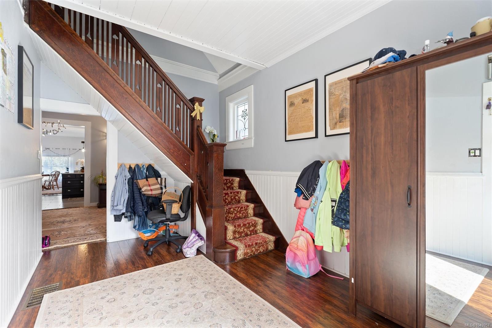 1746 Pembroke St — listing photo 8 of 38