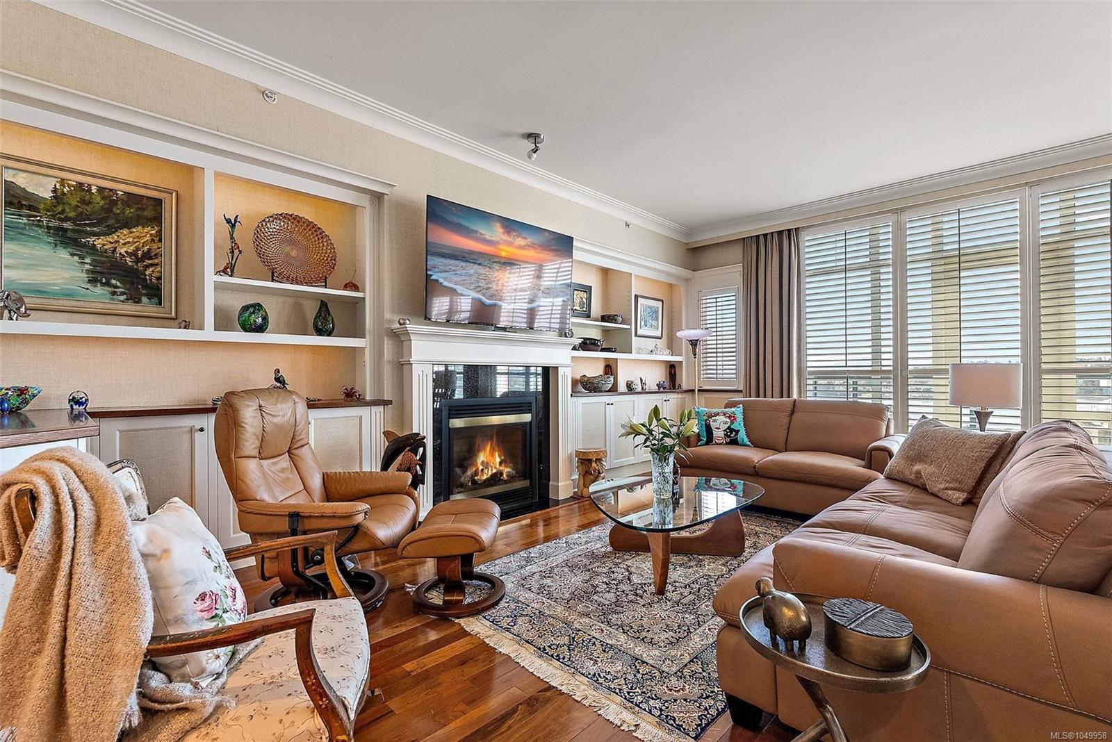 807-21 Dallas Rd — listing photo 9 of 47
