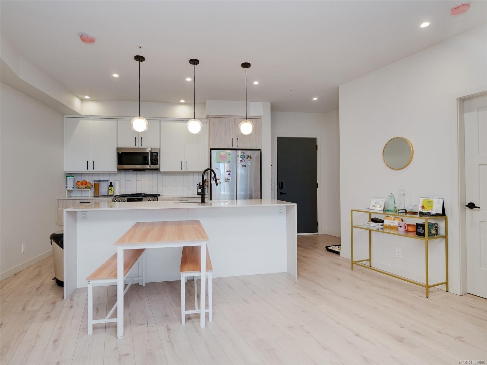 958 Pharoah Mews, Langford