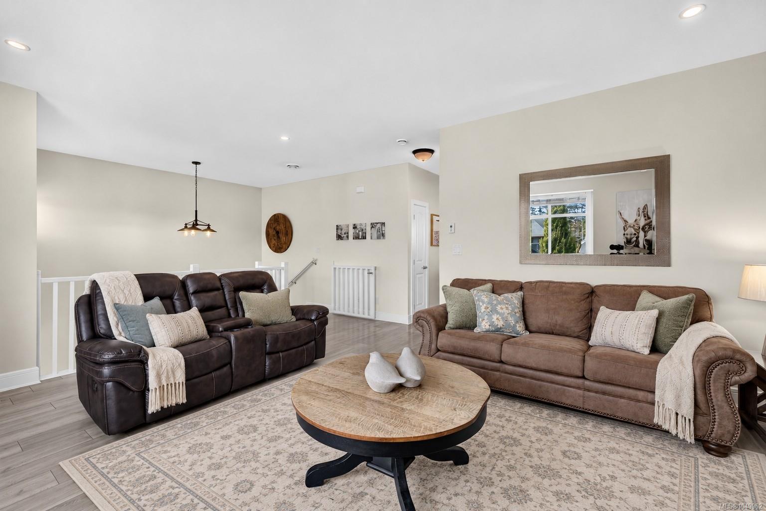 1211 Dreamcatcher Pl — listing photo 10 of 50