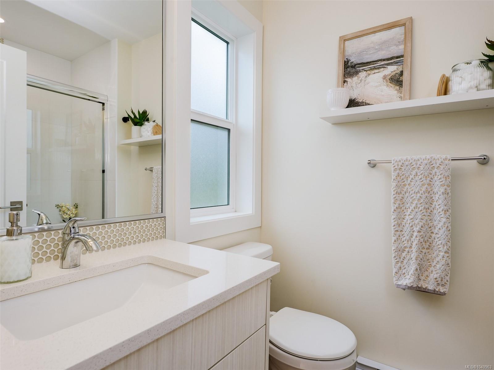 102-3559 Vision Way — listing photo 12 of 26