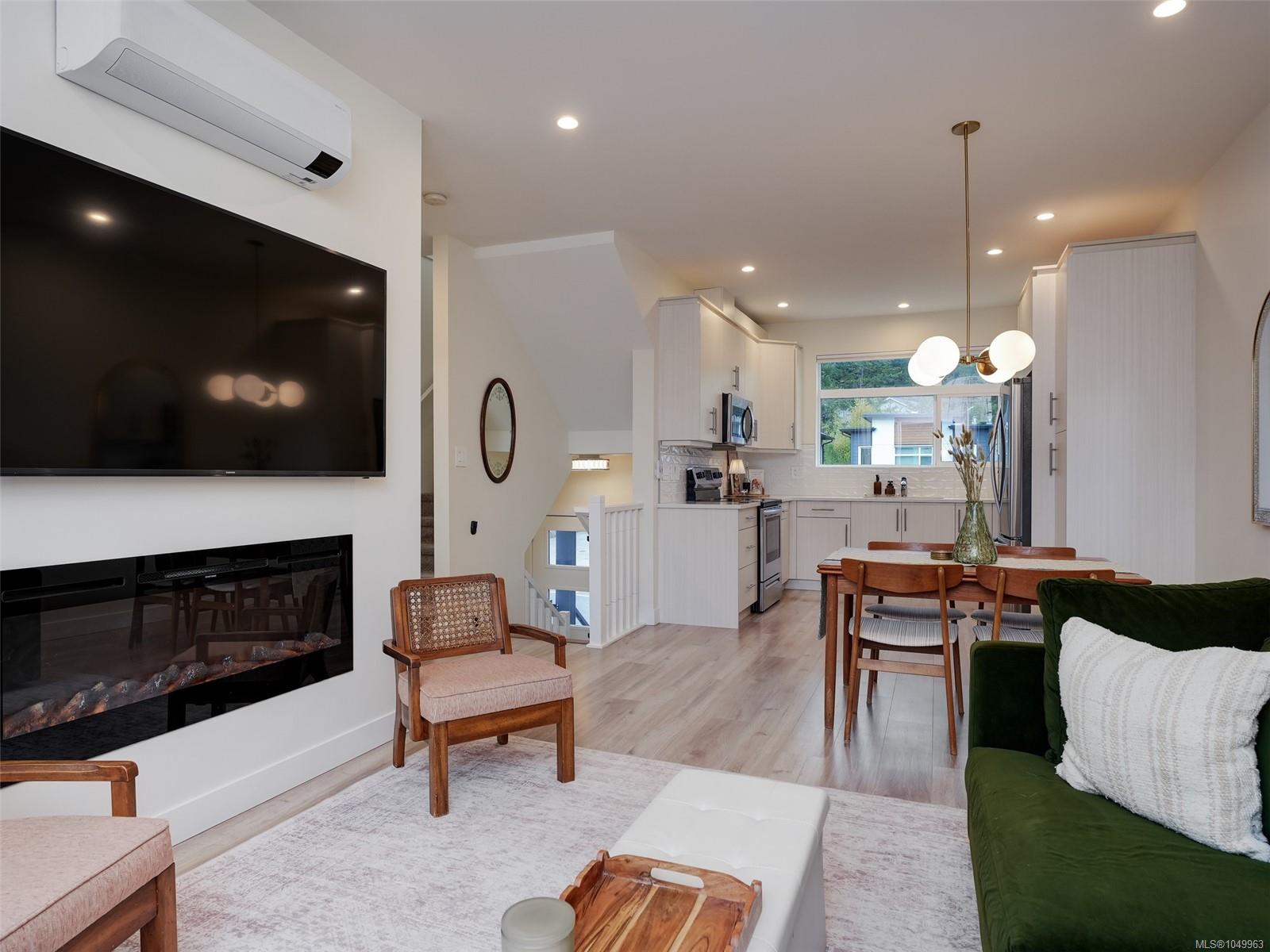 102-3559 Vision Way — listing photo 4 of 26