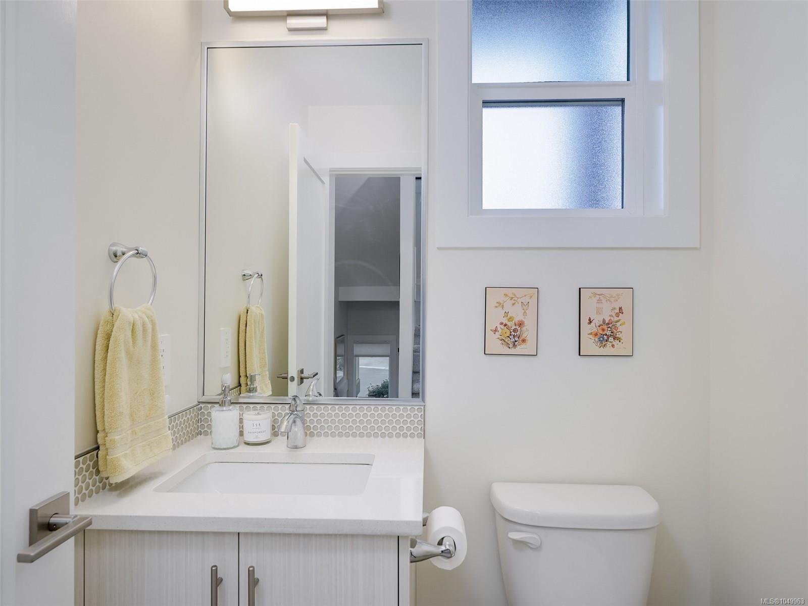 102-3559 Vision Way — listing photo 9 of 26
