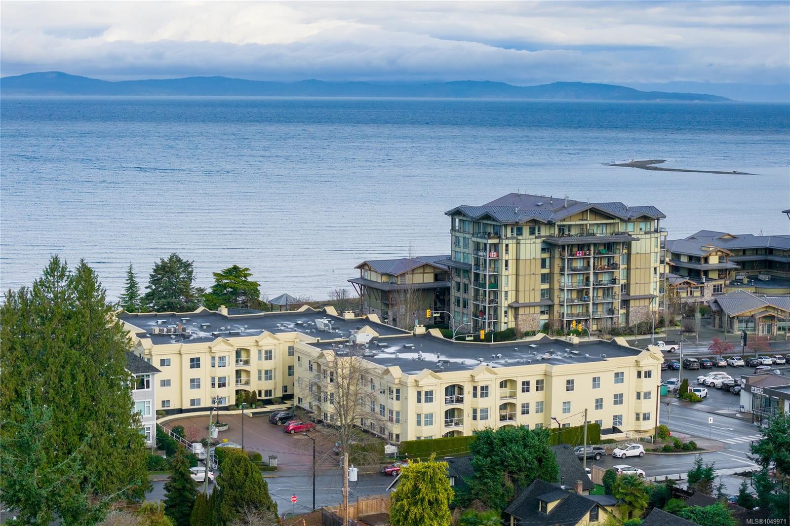 405-220 Island Hwy — listing photo 2 of 46