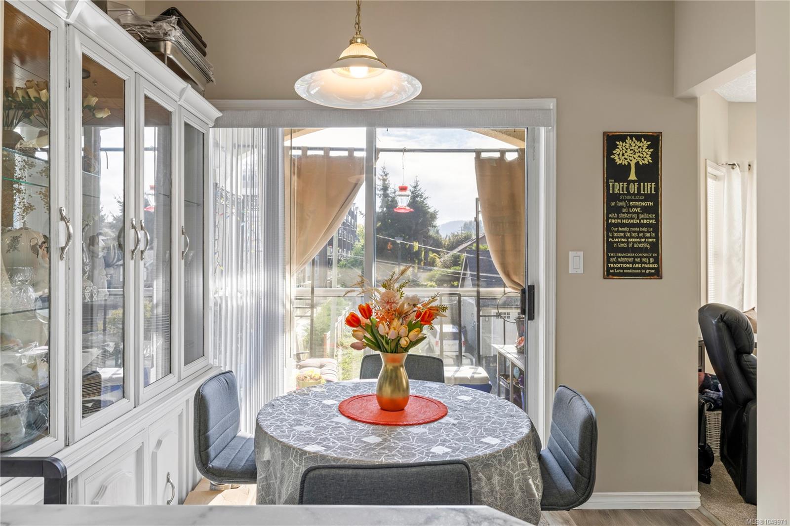 405-220 Island Hwy — listing photo 10 of 46