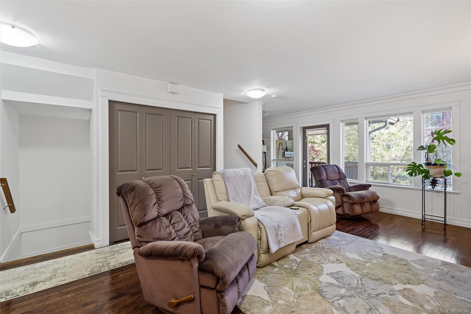 105-827 Arncote Ave — listing photo 13 of 35