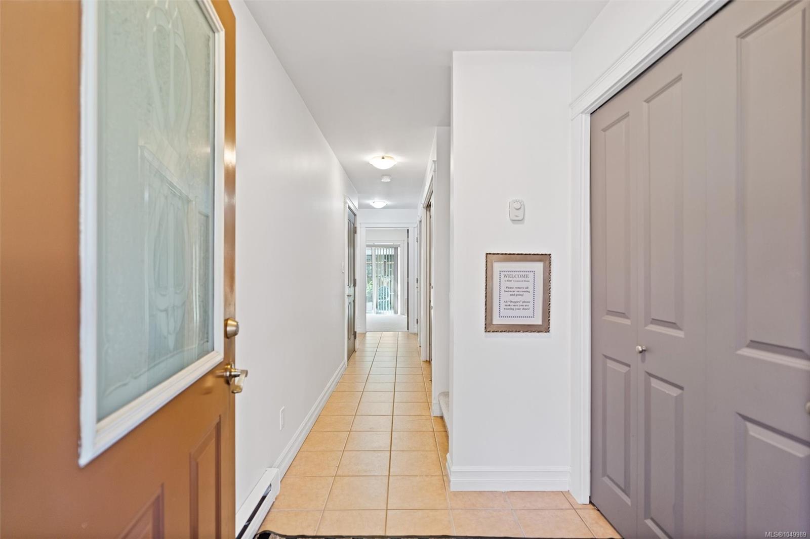 105-827 Arncote Ave — listing photo 4 of 35