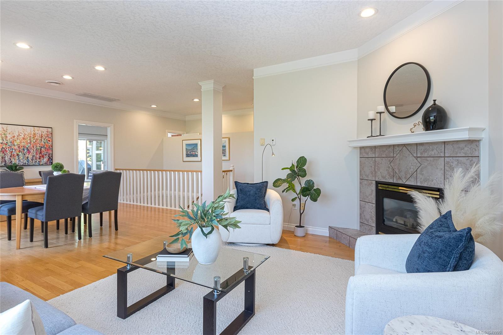 7348 Ridgedown Crt — listing photo 13 of 61