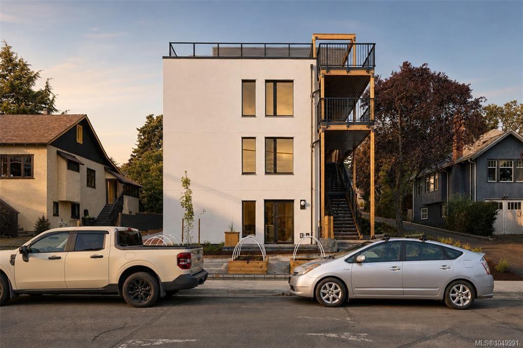 958 Wollaston St, Esquimalt