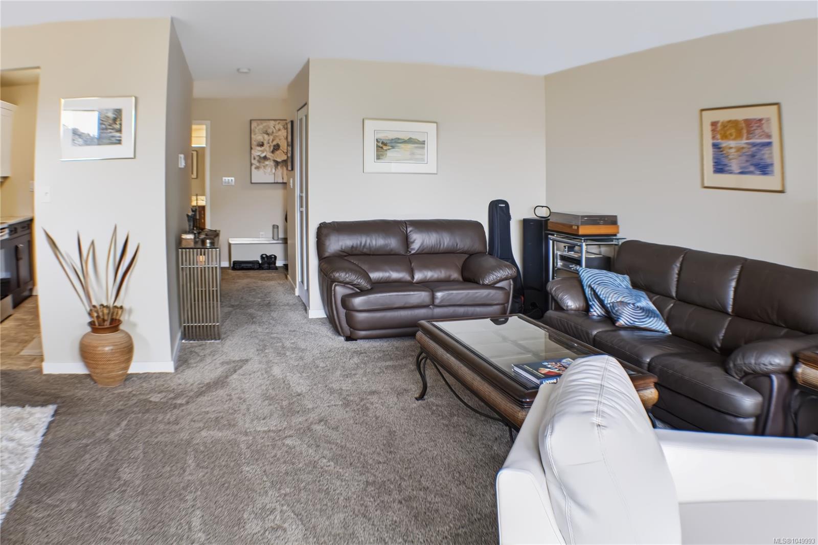 305-103 Gorge Rd — listing photo 13 of 35
