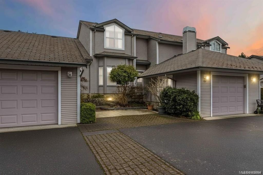 3633 Cedar Hill Rd, Saanich