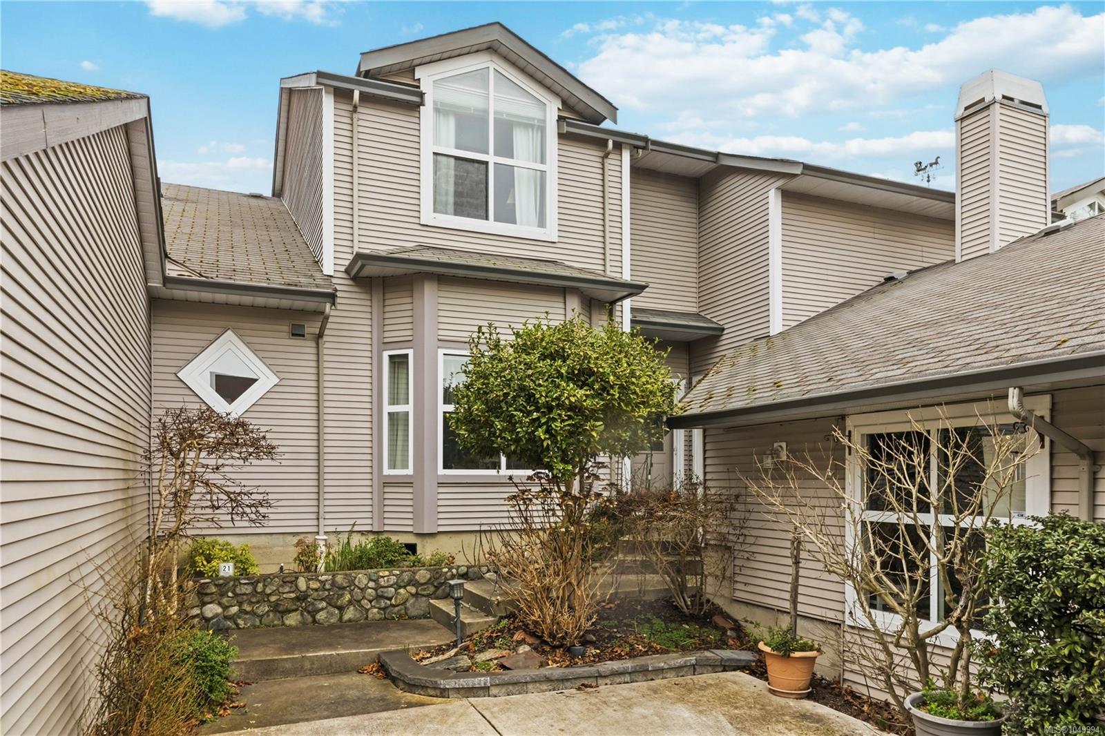 21-3633 Cedar Hill Rd — listing photo 3 of 47