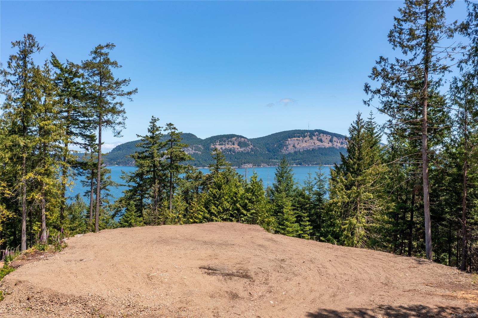 9825 Canal Rd, Pender Island
