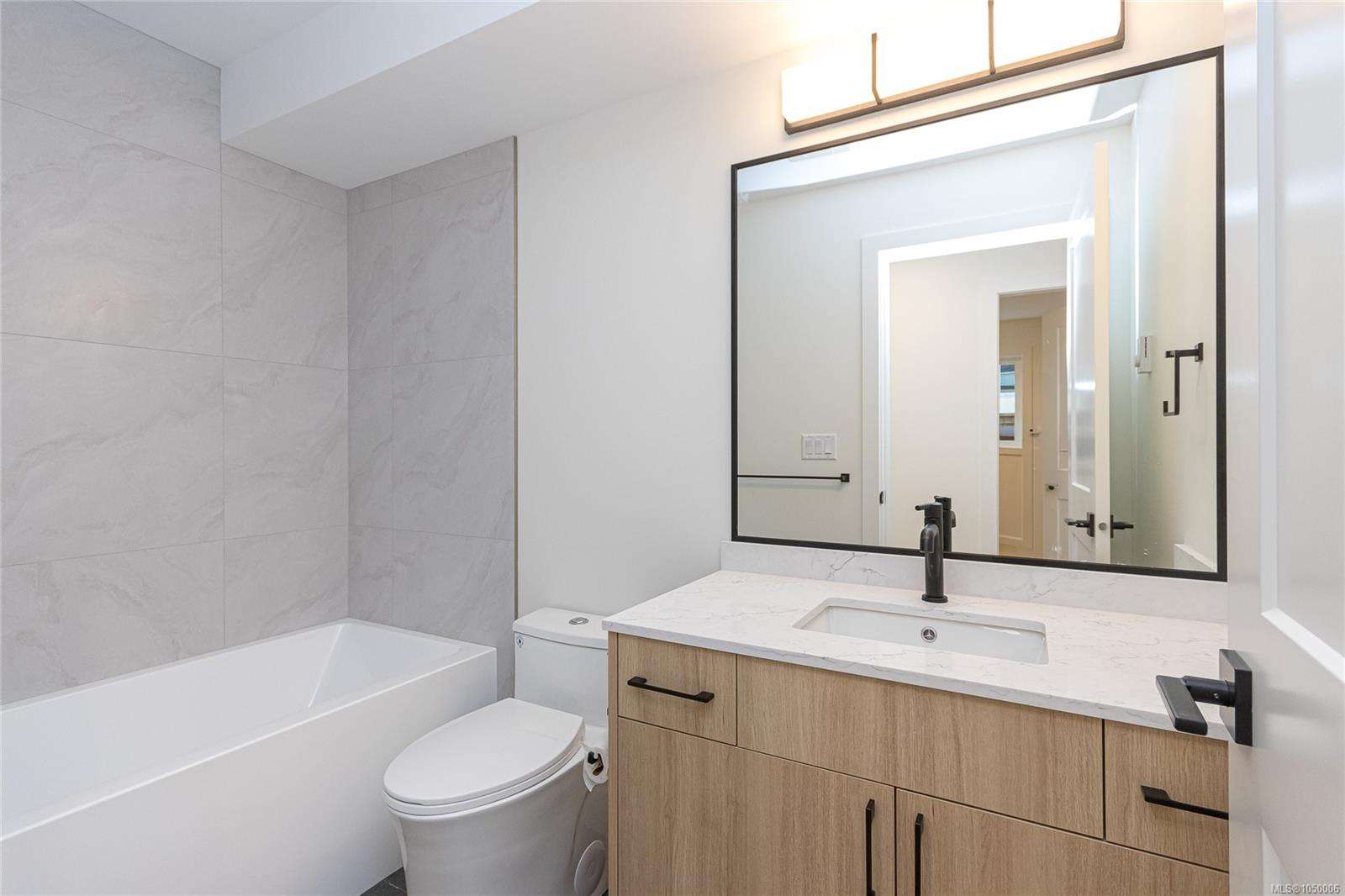 D-2235 Shelbourne St — listing photo 12 of 21