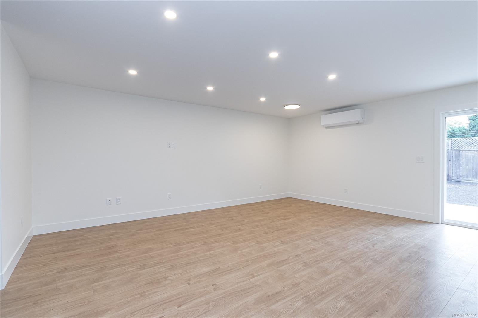 D-2235 Shelbourne St — listing photo 5 of 21