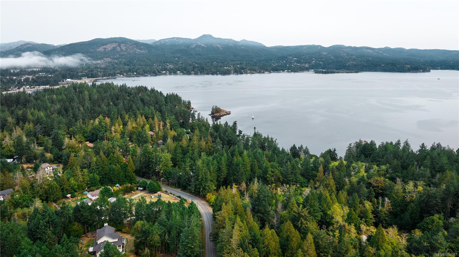 6320 East Sooke Rd — listing photo 14 of 48