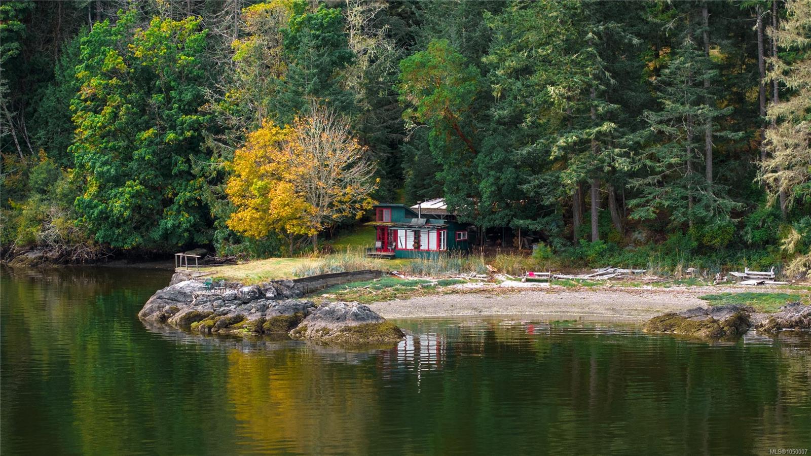 6320 East Sooke Rd — listing photo 6 of 48