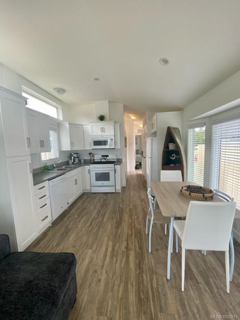 13-1 Alder Bay Rd — listing photo 11 of 21