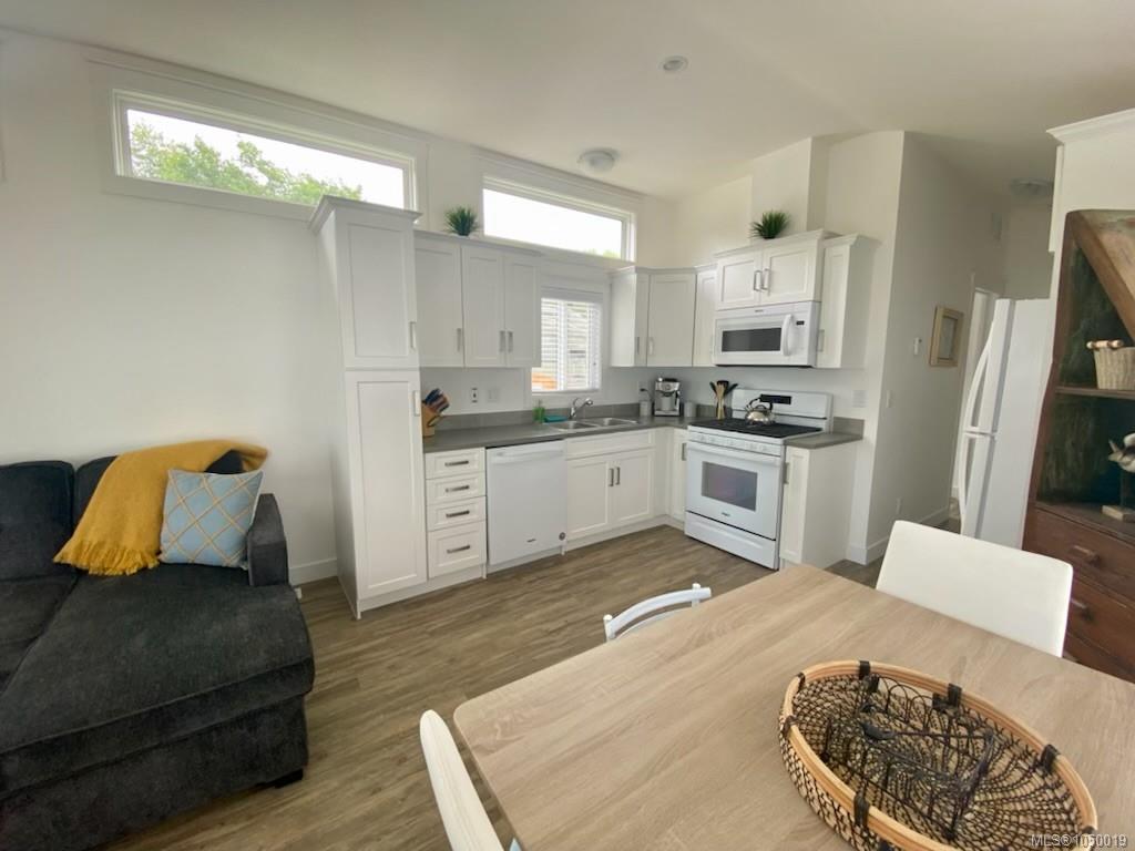 13-1 Alder Bay Rd — listing photo 9 of 21