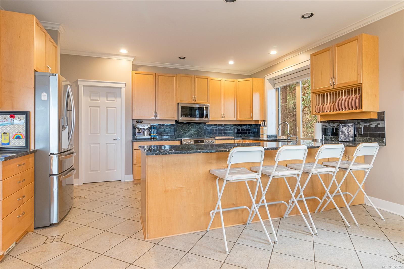 1150 Kathleen Dr — listing photo 11 of 34