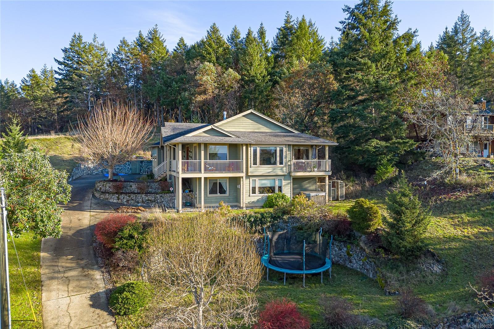 1150 Kathleen Dr photo 4