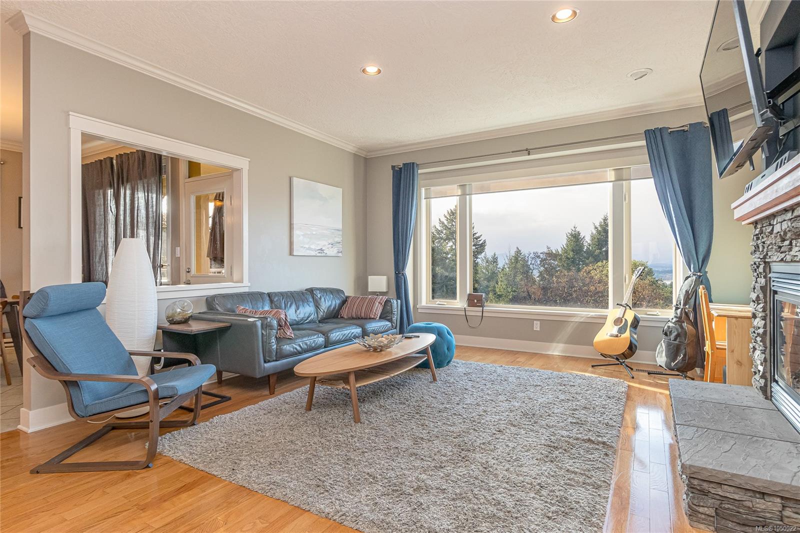 1150 Kathleen Dr — listing photo 8 of 34