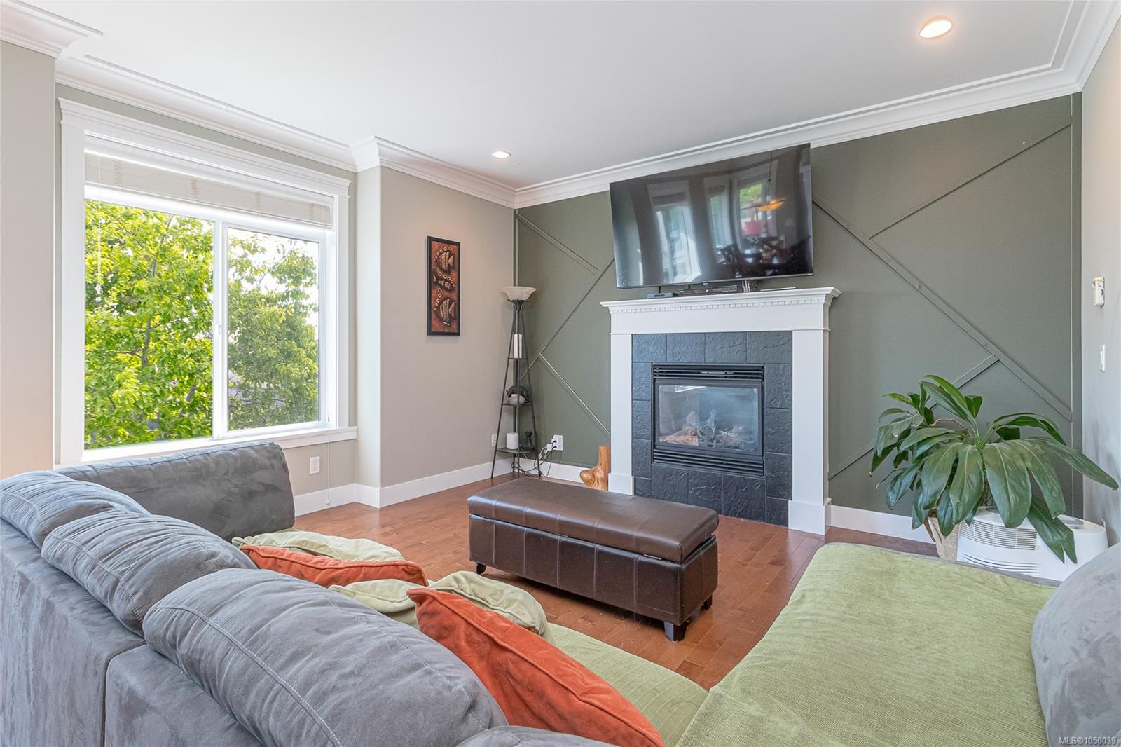 818 Craig Rd — listing photo 10 of 91
