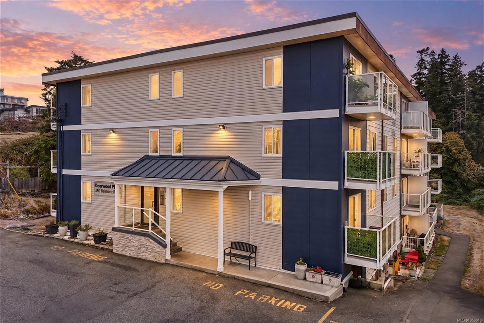 350 Belmont Rd, Colwood