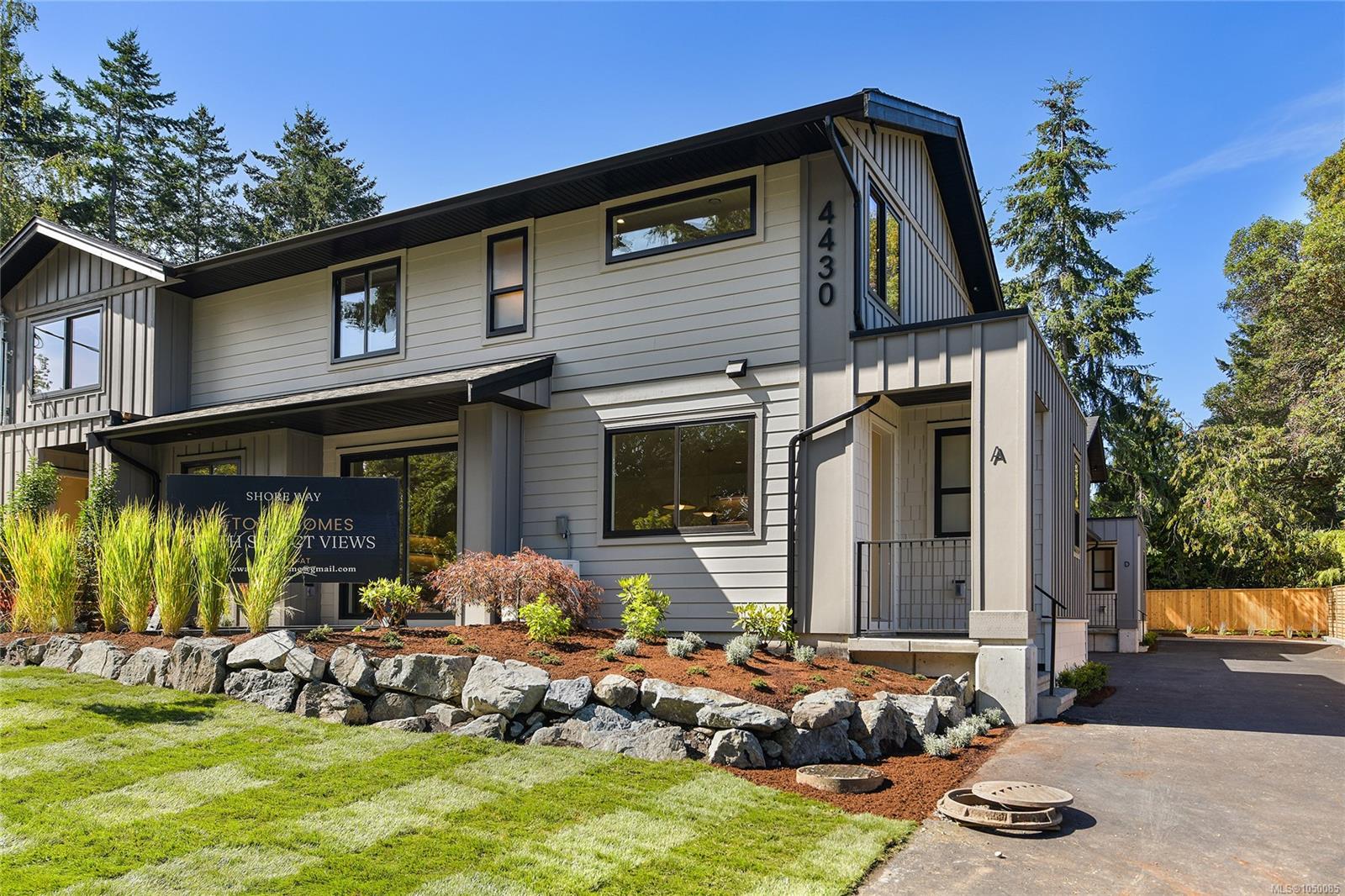 4430 Shore Way, Saanich