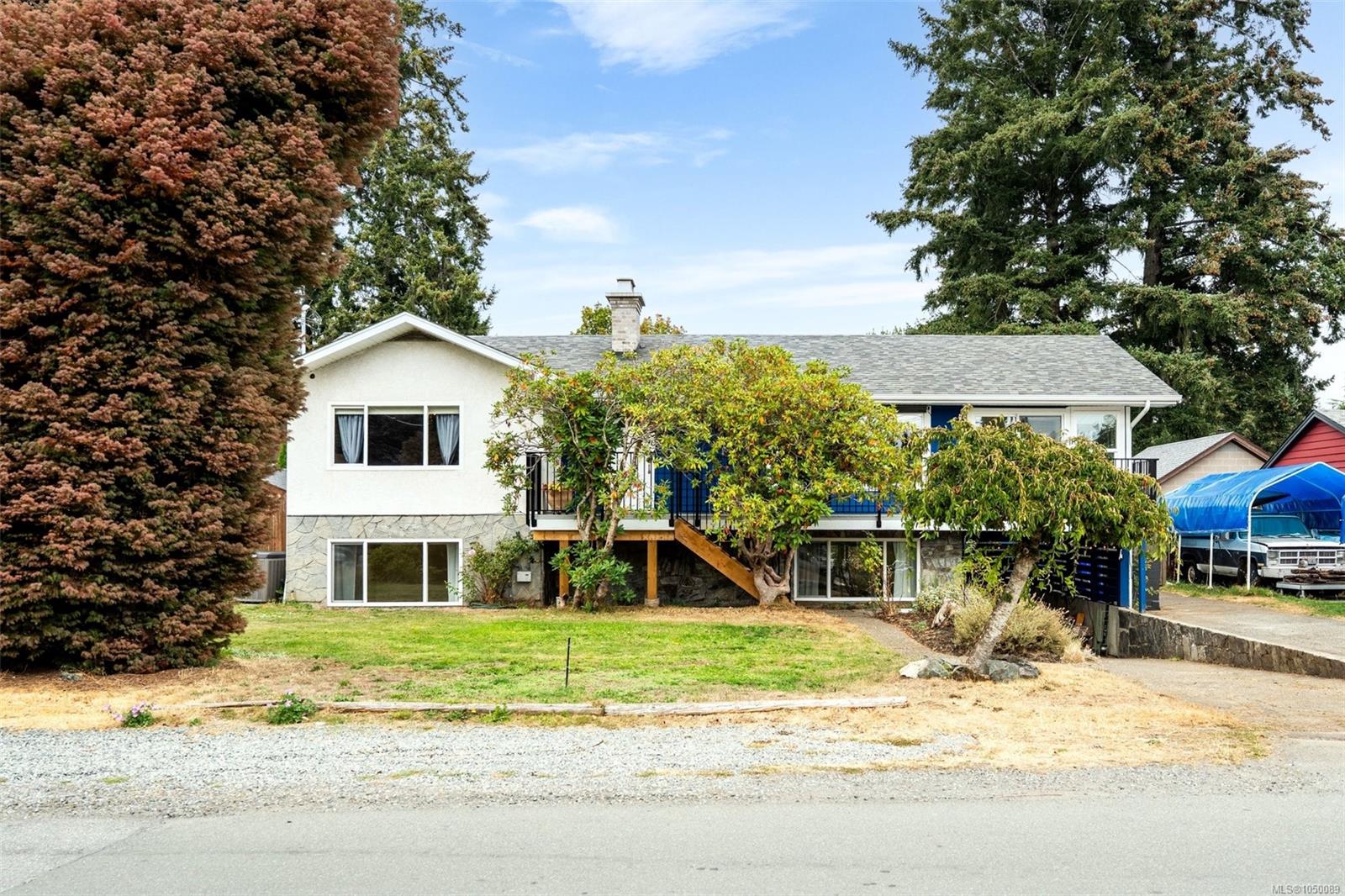 560 Ridley Dr, Colwood