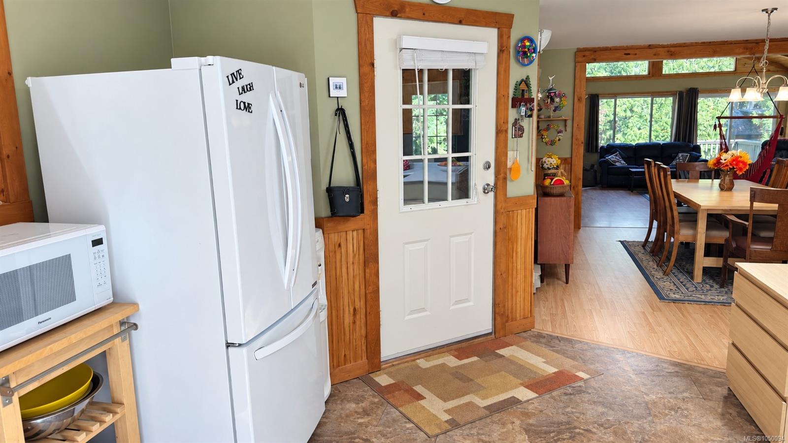 667 Weathers Way — listing photo 9 of 48