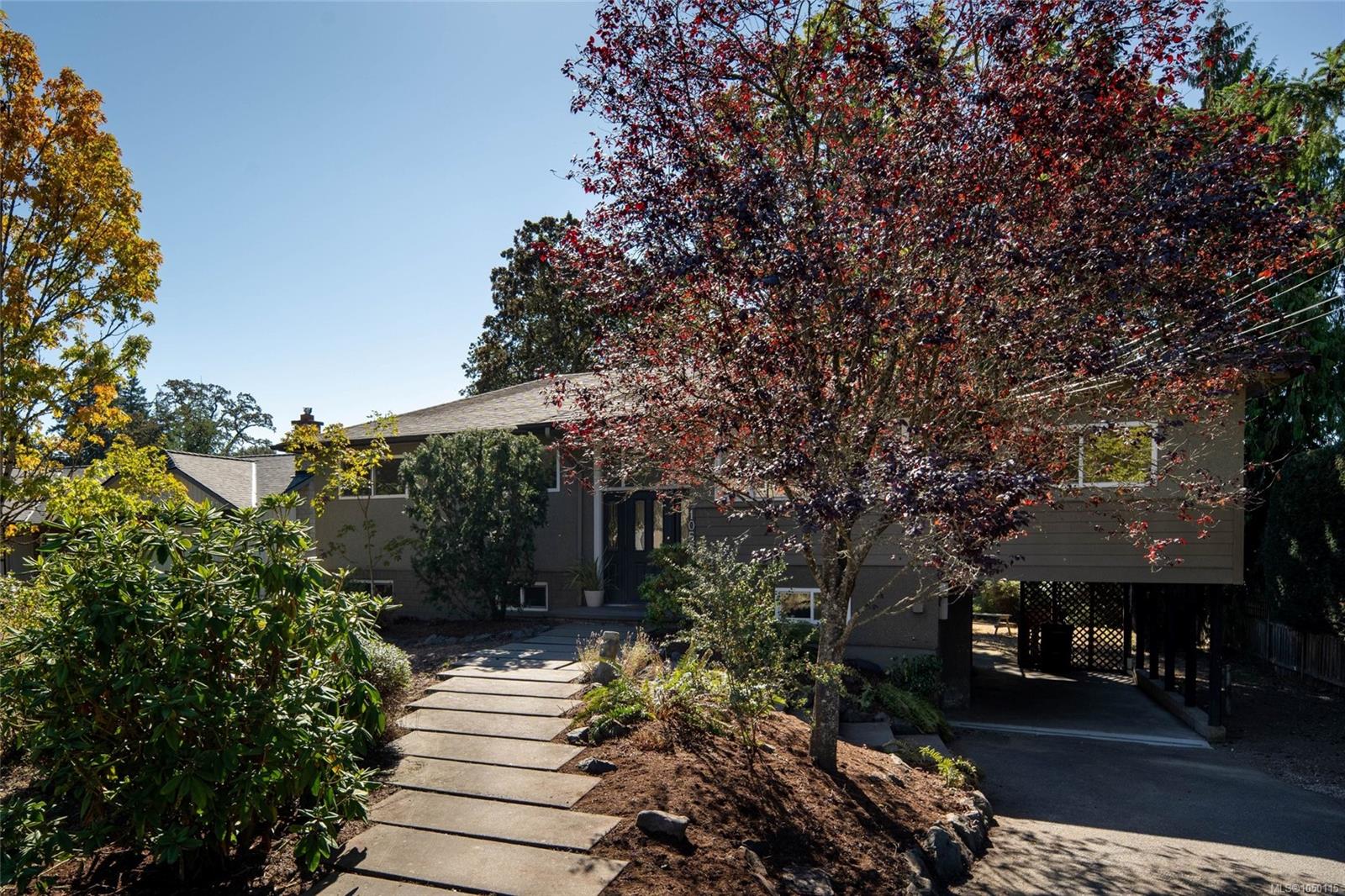 1055 Clarke Rd, Central Saanich