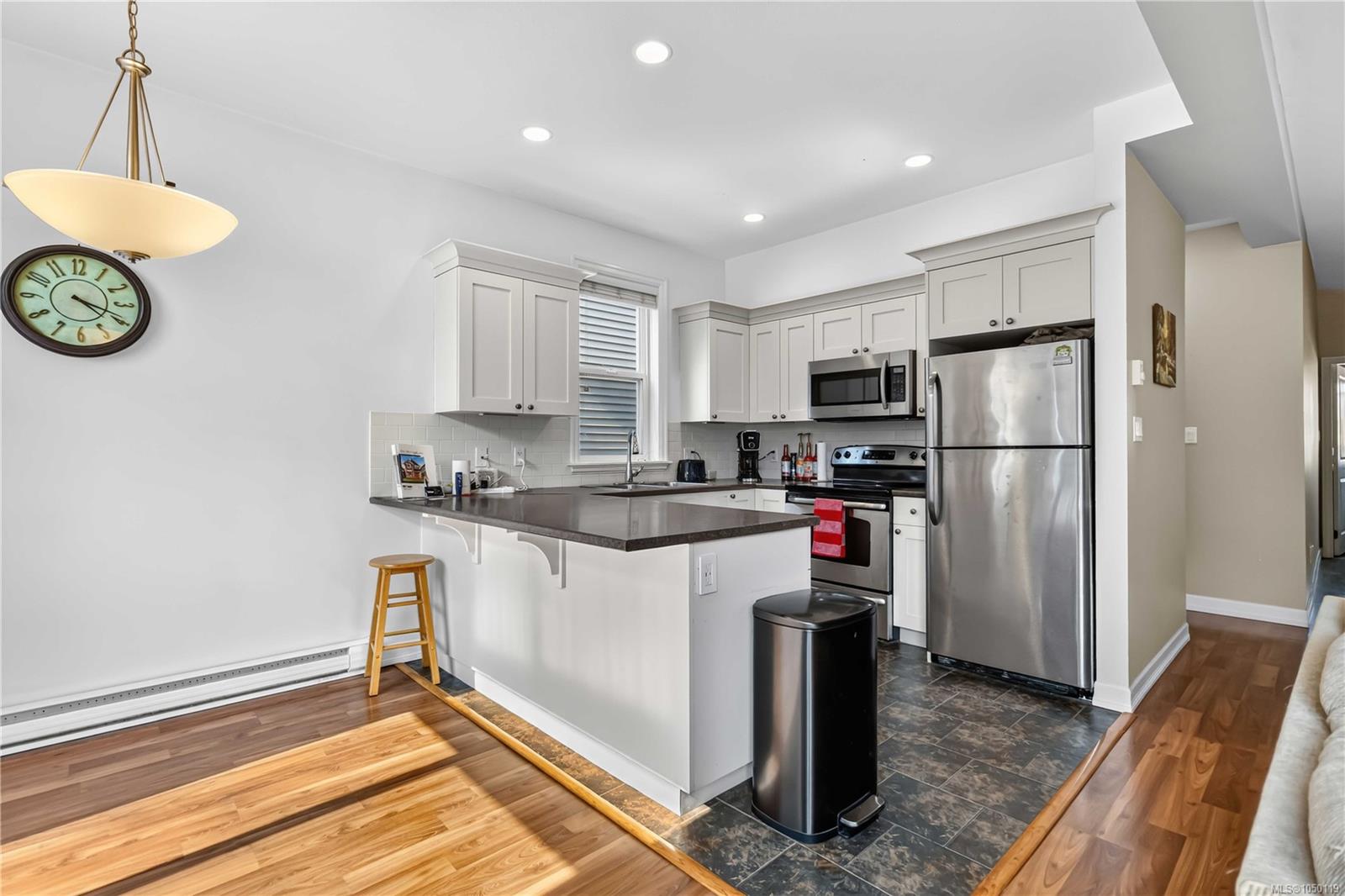 106-2260 Maple Ave — listing photo 12 of 56