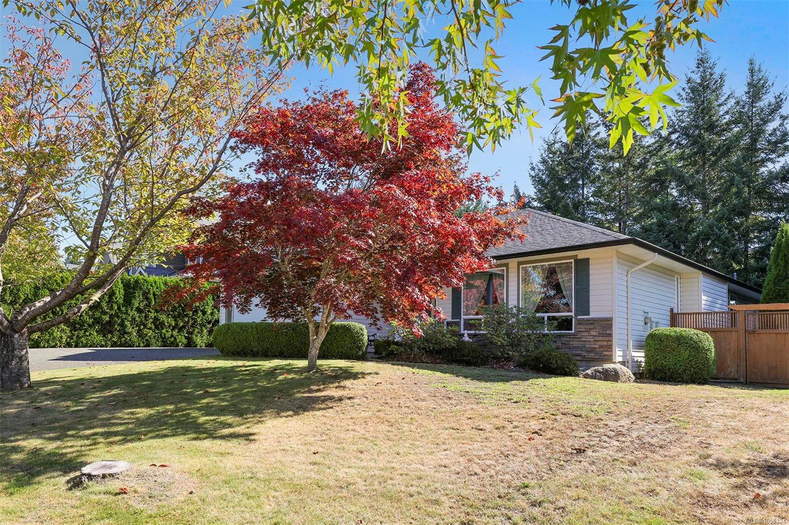 2561 Hebrides Cres photo 4