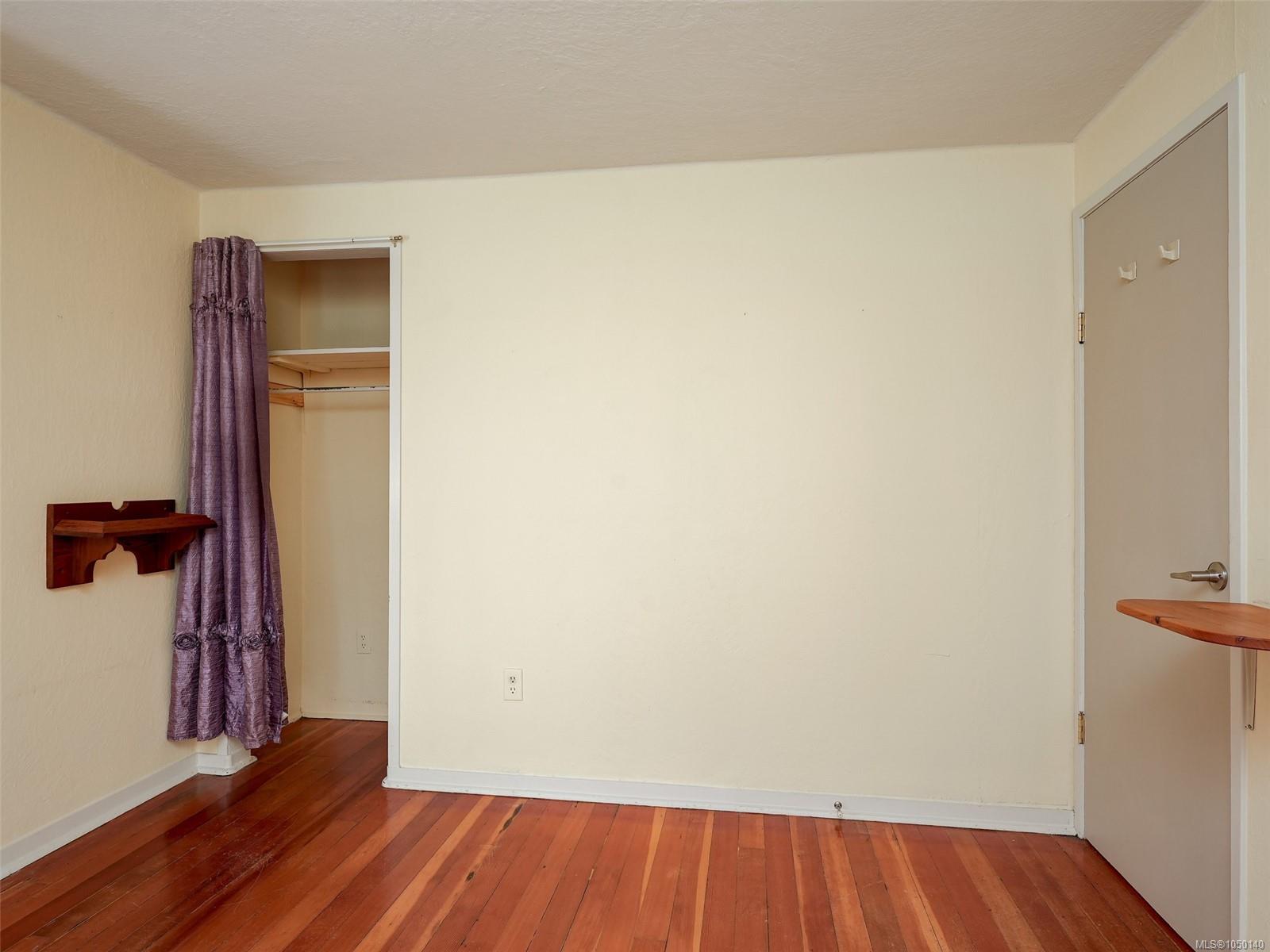865 Bank St — listing photo 14 of 32