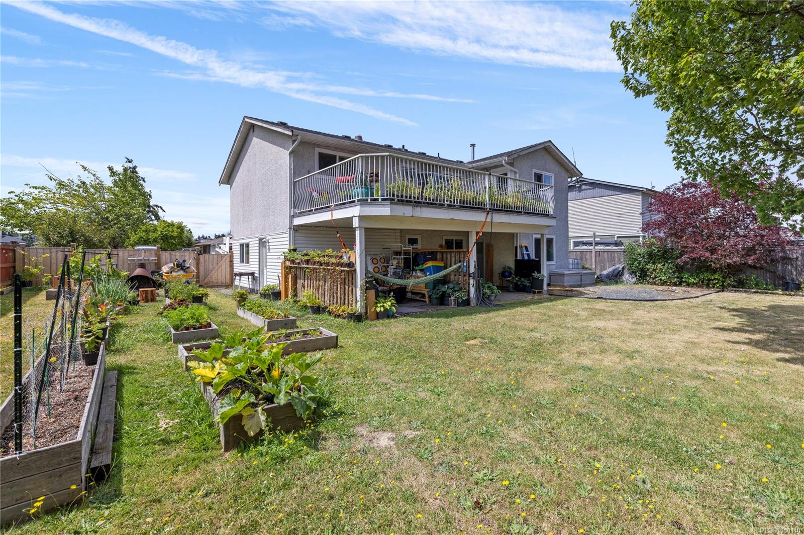 384 McKillop Dr — listing photo 11 of 44