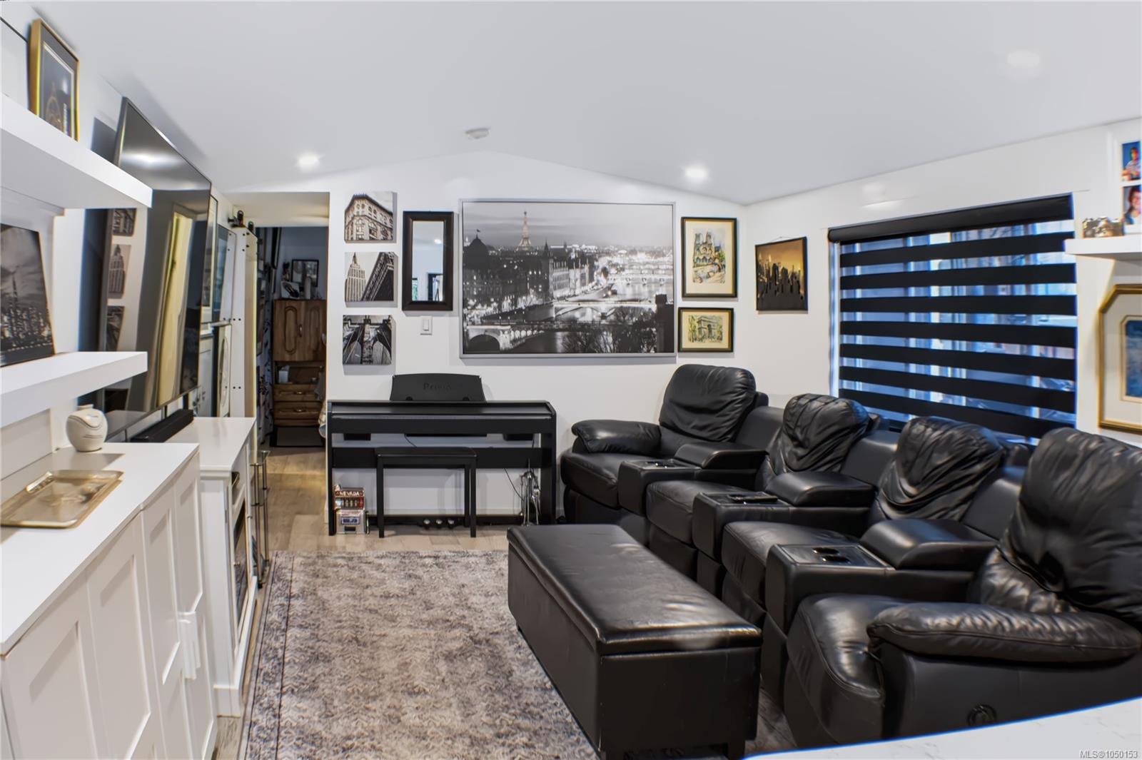 1120 Donna Ave — listing photo 9 of 15
