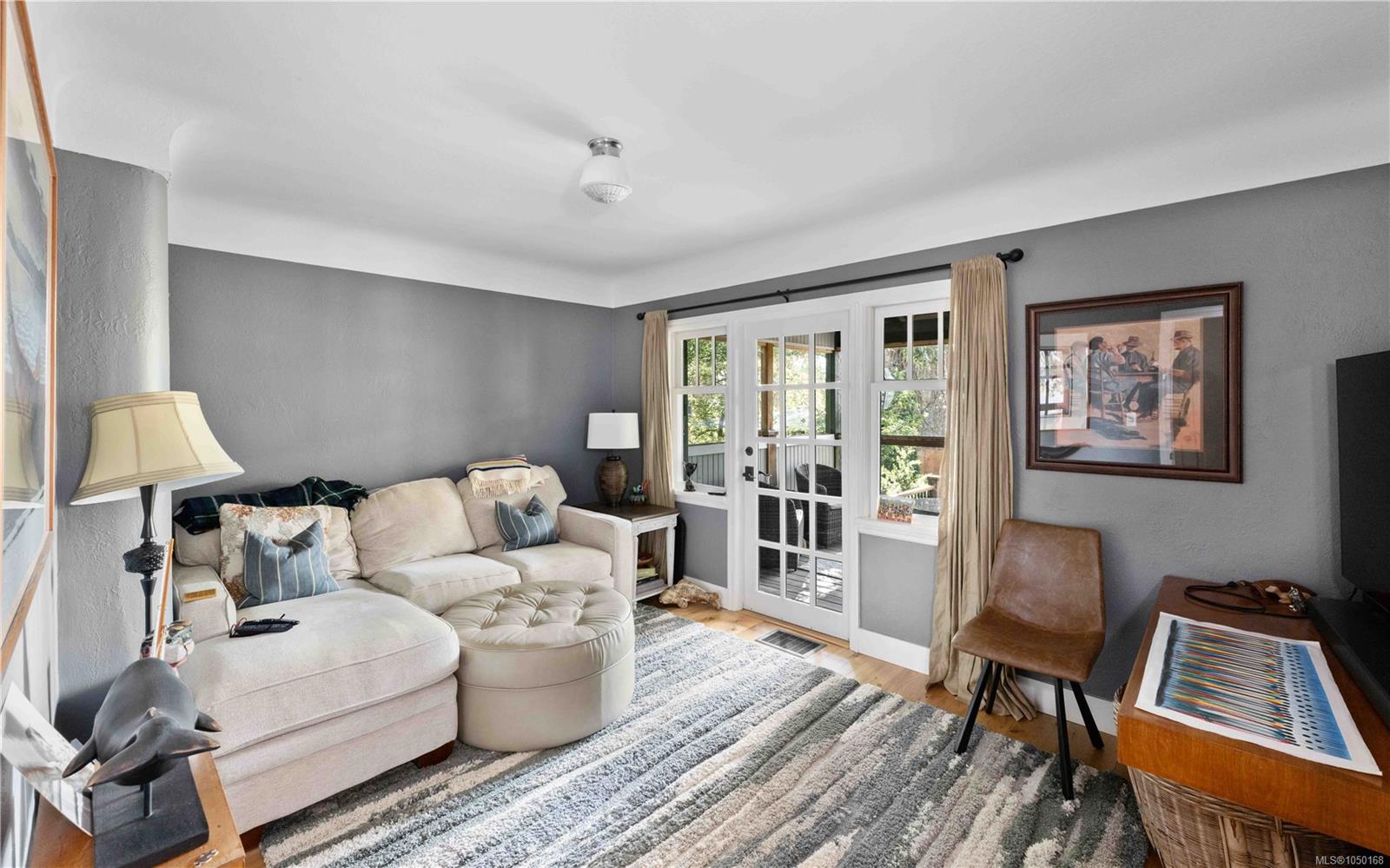 1461 Derby Rd — listing photo 11 of 49