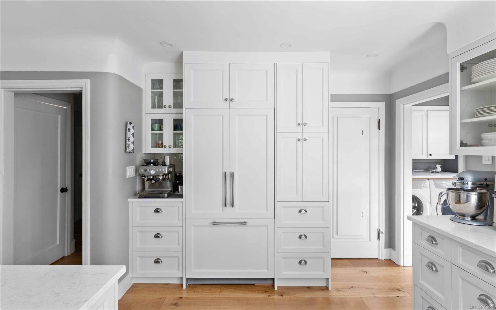1461 Derby Rd — listing photo 9 of 49