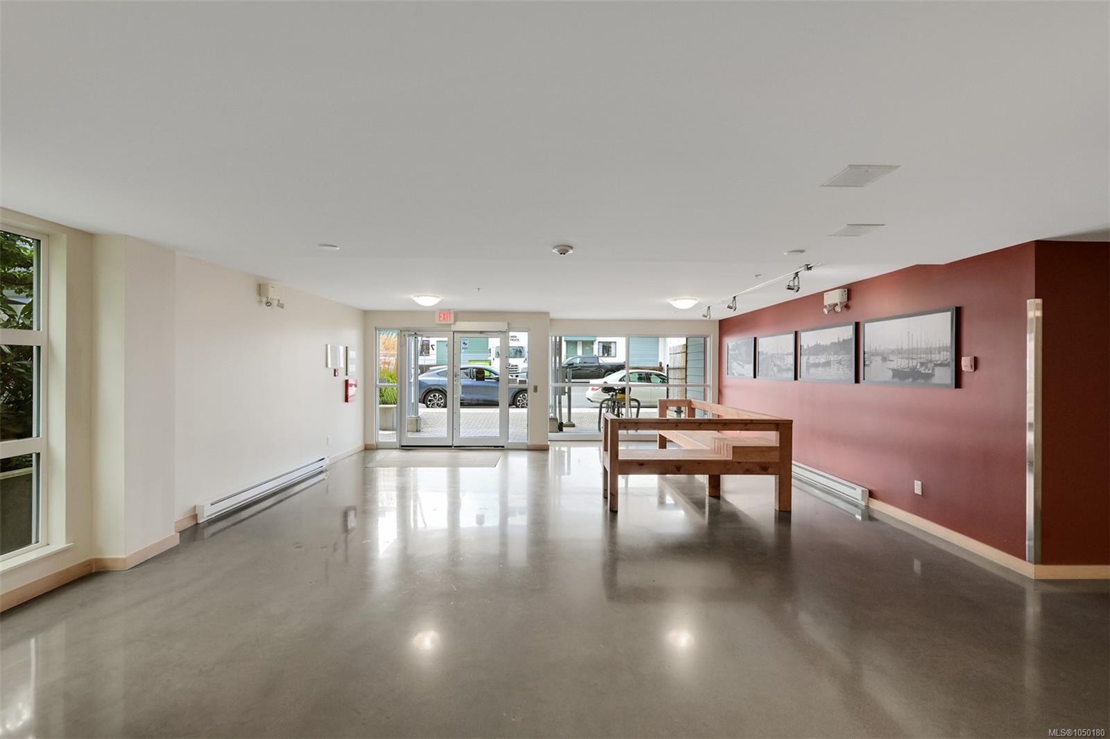 203-787 Tyee Rd — listing photo 4 of 55
