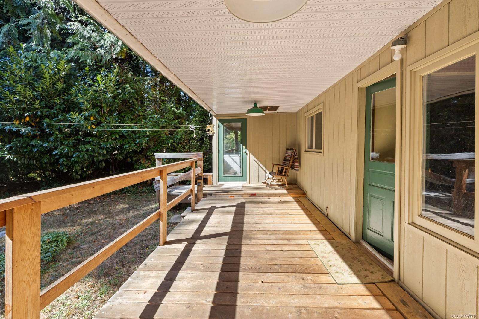 3175 Plumtree Rd — listing photo 8 of 35