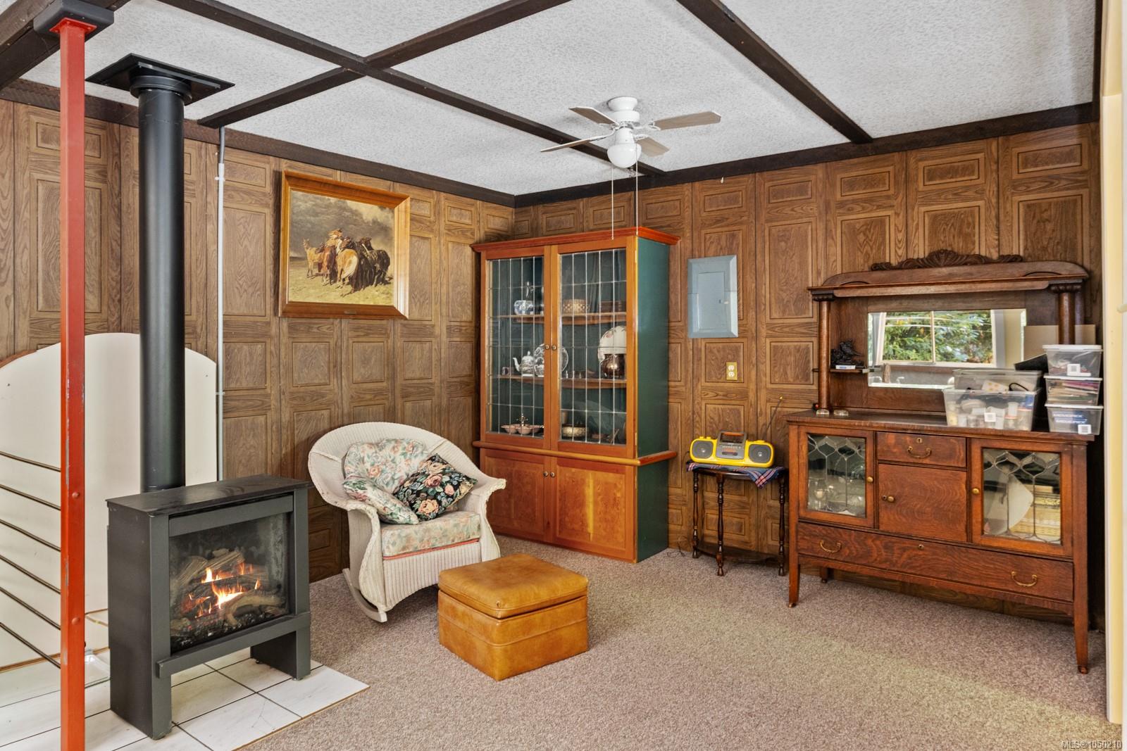 3175 Plumtree Rd — listing photo 10 of 35
