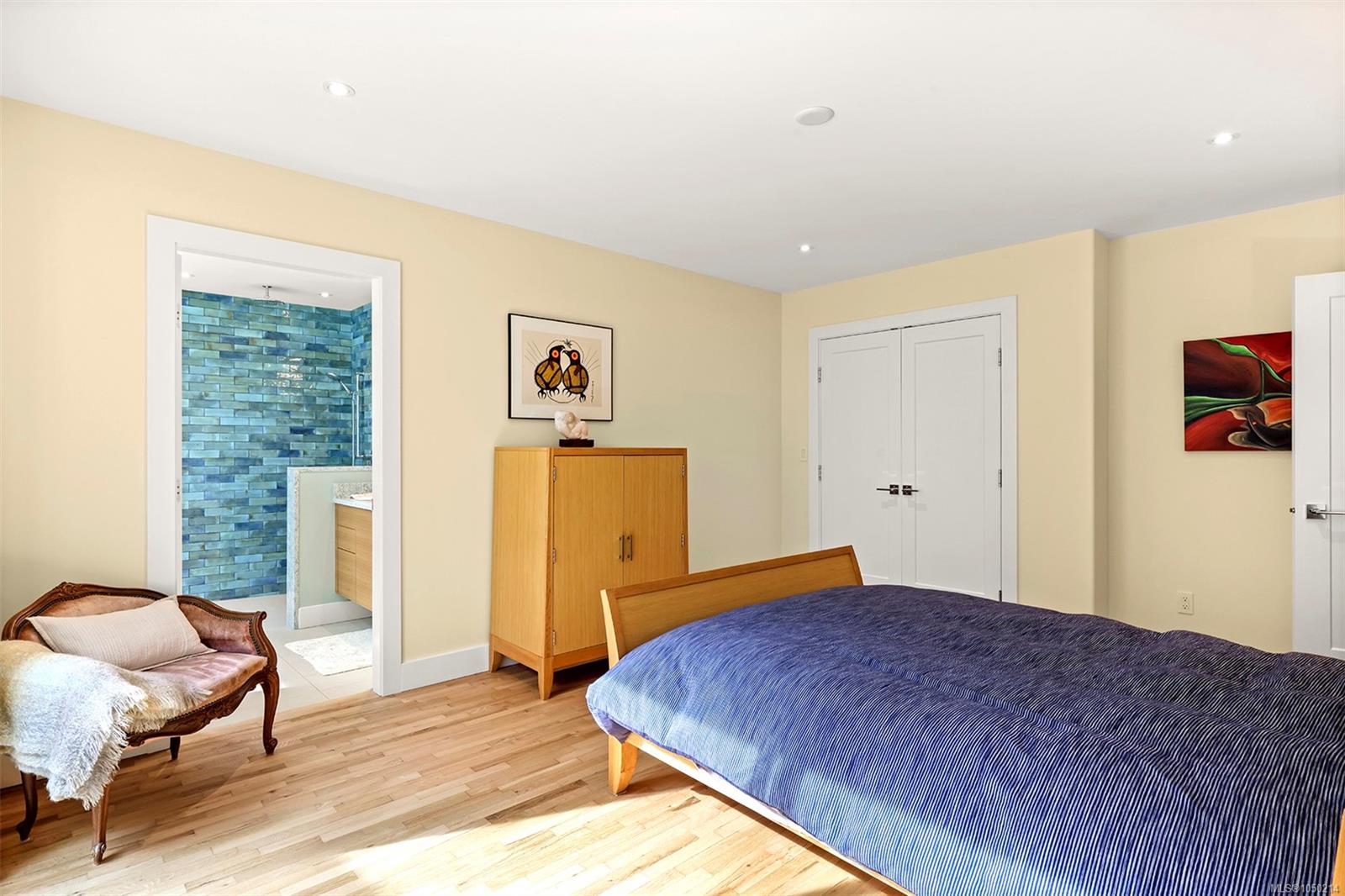 164 Crescent Rd — listing photo 9 of 67
