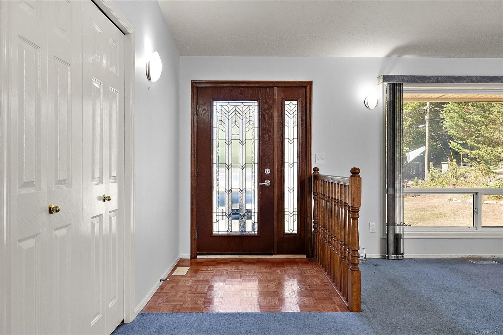 8133 Miracle Close photo 3